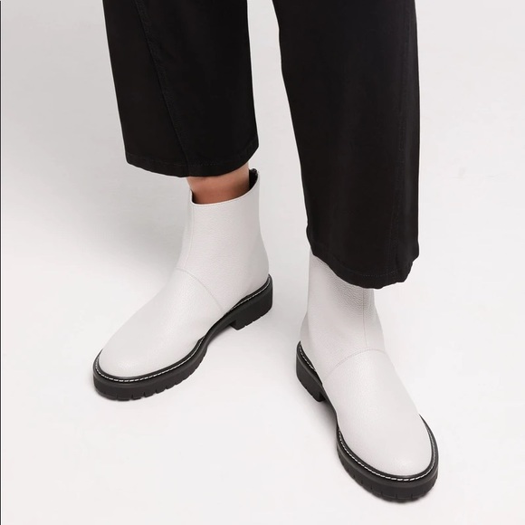 Matt & Nat Vegan Boots - Picture 1 of 4